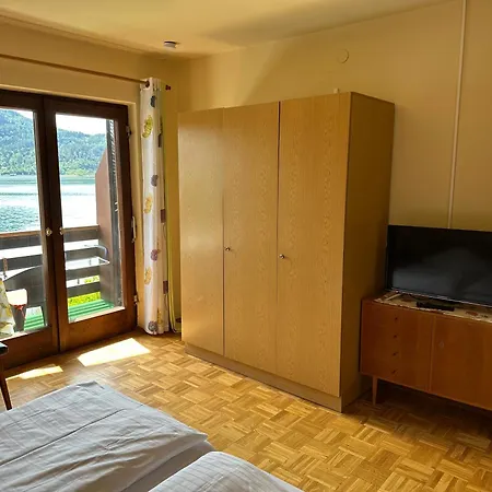 Bed & Breakfast Am Portschach am Woerthersee